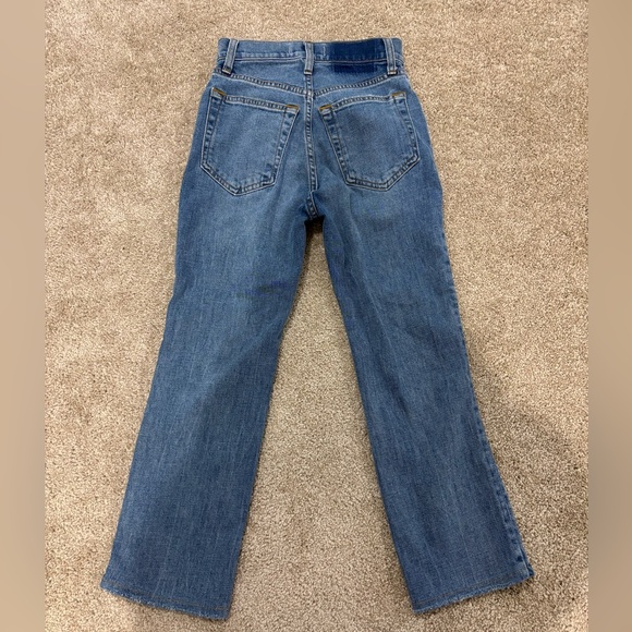 ABERCROMBIE & FITCH Ultra High Rise Ankle Straight Jean - Picture 7 of 11
